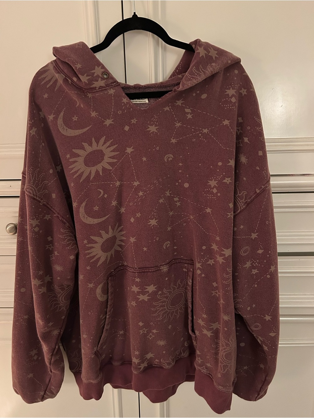 We the Free It’s a Vibe Plum Star & Sun Print Hoodie in EUC - Picture 2 of 5